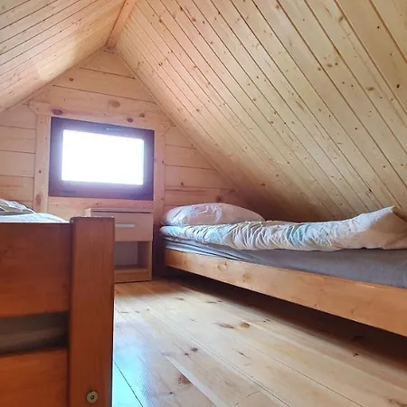 Niezapominajki-domki I Nad Brzegiem Jeziora *