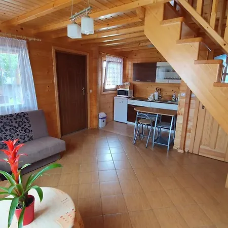 Niezapominajki-domki I Nad Brzegiem Jeziora 度假居