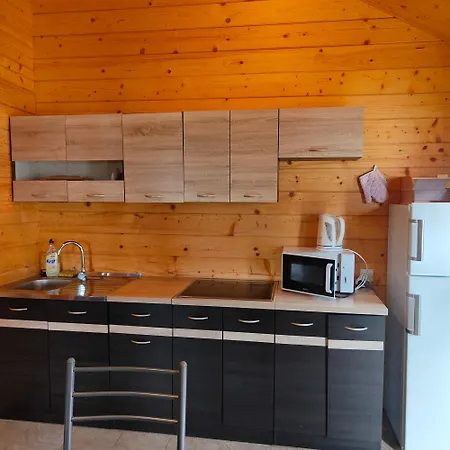 Niezapominajki-domki I Nad Brzegiem Jeziora Гижицко