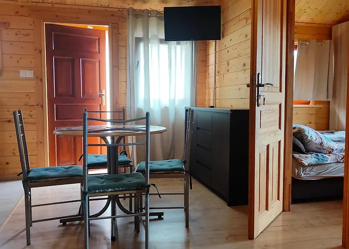 Niezapominajki-domki I Nad Brzegiem Jeziora *