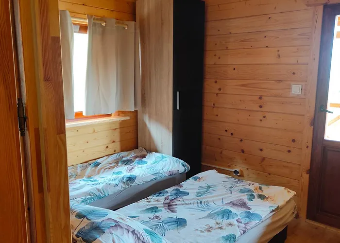 Dom wakacyjny Niezapominajki-domki I Nad Brzegiem Jeziora Giżycko